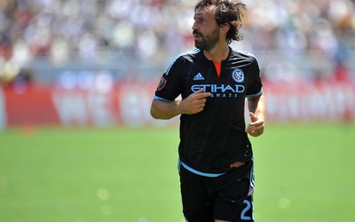 亿兆电竞热评-久保建英爆射破门直挂网窝