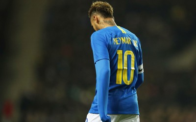 亿兆电竞焦点-乌奈西蒙守护球队胜利